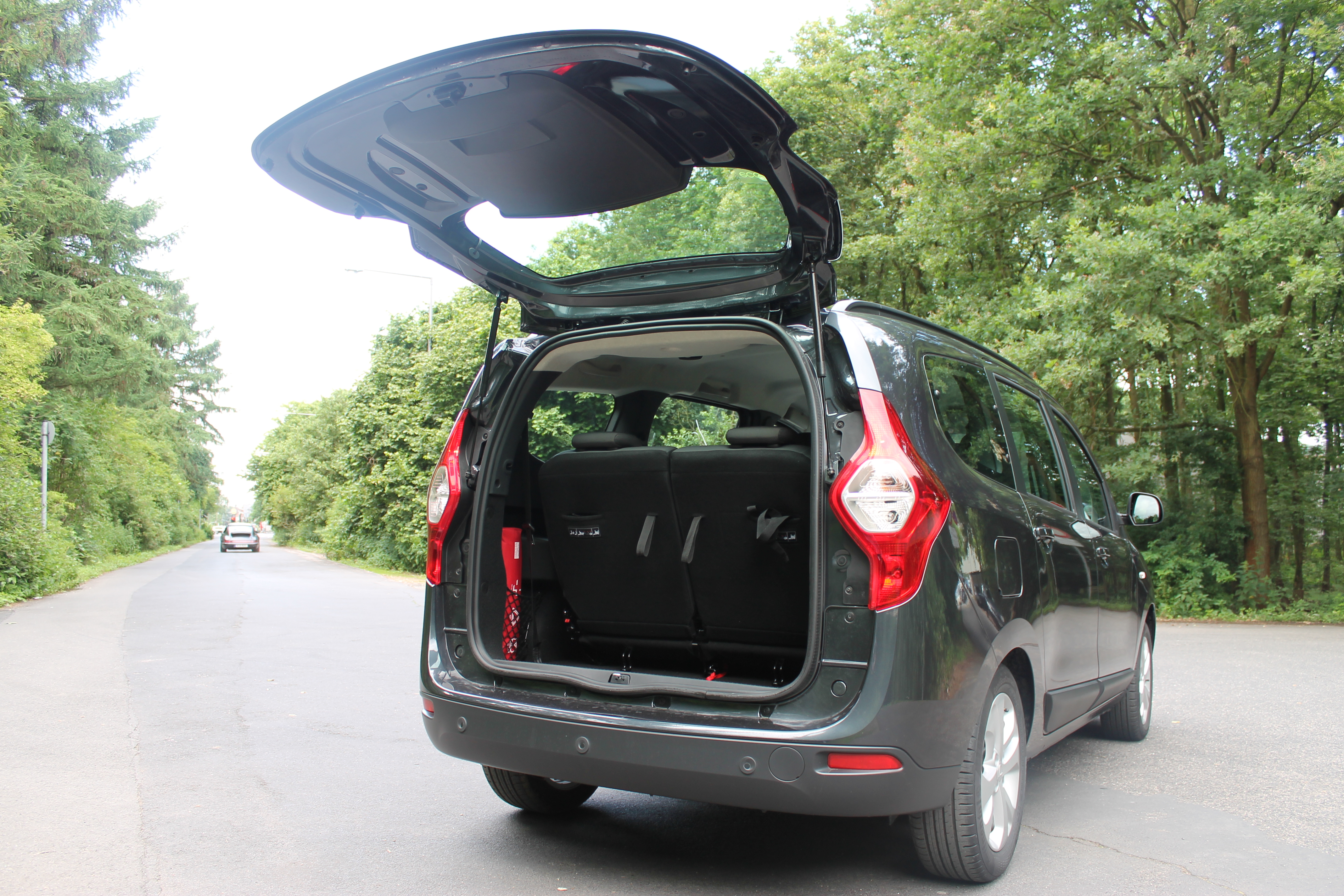 Dacia Lodgy 5+2 — location La Réunion